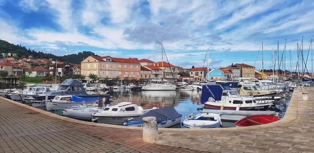 Relax Apartman Preko Kültér fotó